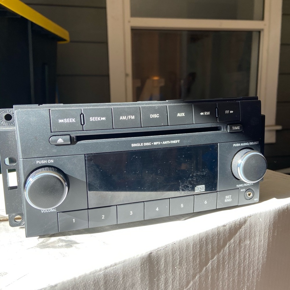 Jeep Wrangler Radio